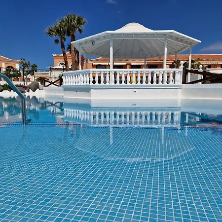 شقة Moderne Mit Meerblick Und Pool *